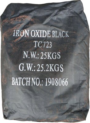 Пігмент чорний залізоокисний Tongchem TC723 сухий Китай 25 кг ПИГМ-13 фото